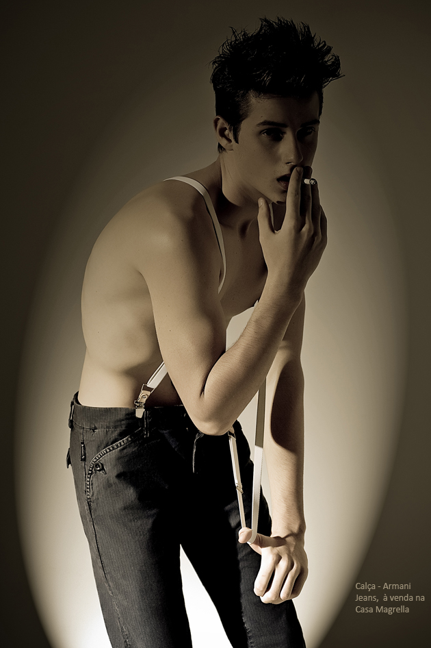 Ganchos deslocados para baixo são hit no verão 2010