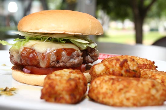Marzo Burger & Bar